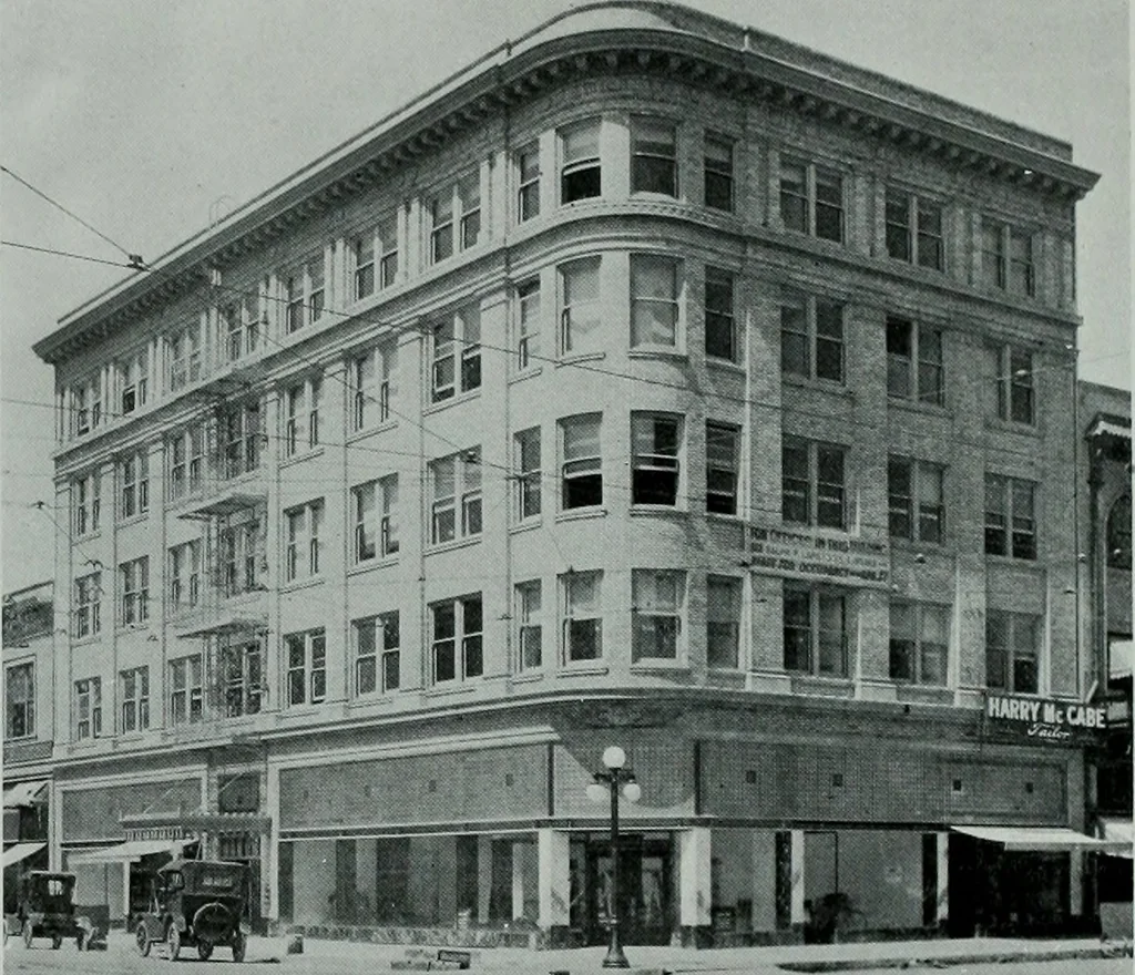 An illustration from The Architect & engineer of California and the Pacific Coast, 1905, leaf 69