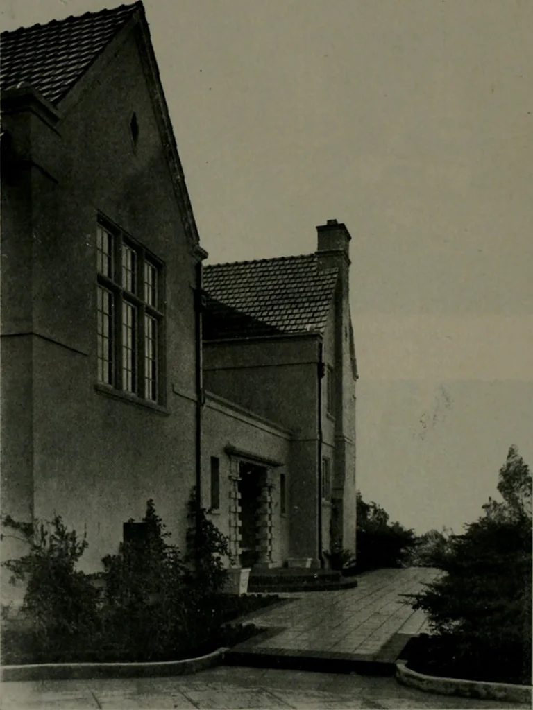 An illustration from The Architect & engineer of California and the Pacific Coast, 1905, leaf 203