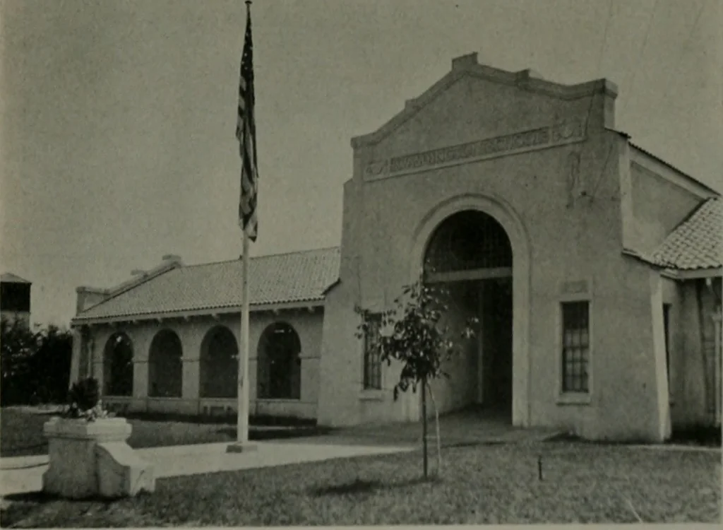 An illustration from The Architect & engineer of California and the Pacific Coast, 1905, leaf 374
