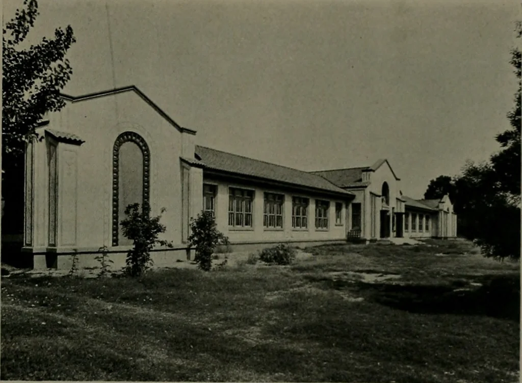 An illustration from The Architect & engineer of California and the Pacific Coast, 1905, leaf 380