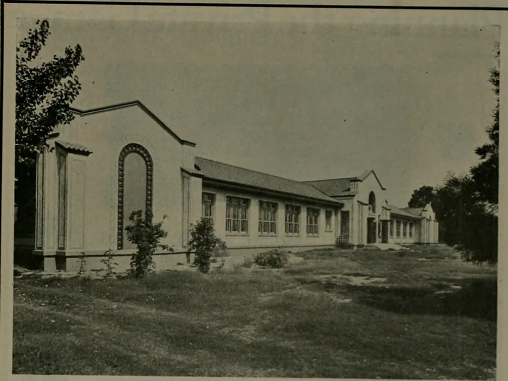 An illustration from The Architect & engineer of California and the Pacific Coast, 1905, leaf 448