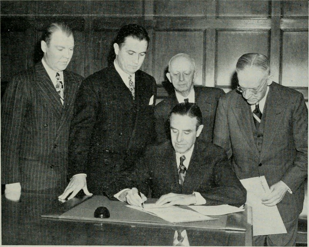 An illustration from Bay region business v.5 (1948), 1905, leaf 112