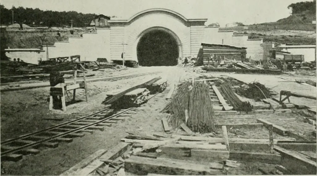 An illustration from The Architect & engineer of California and the Pacific Coast, 1905, leaf 450