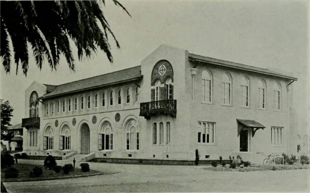 An illustration from The Architect & engineer of California and the Pacific Coast, 1905, leaf 352