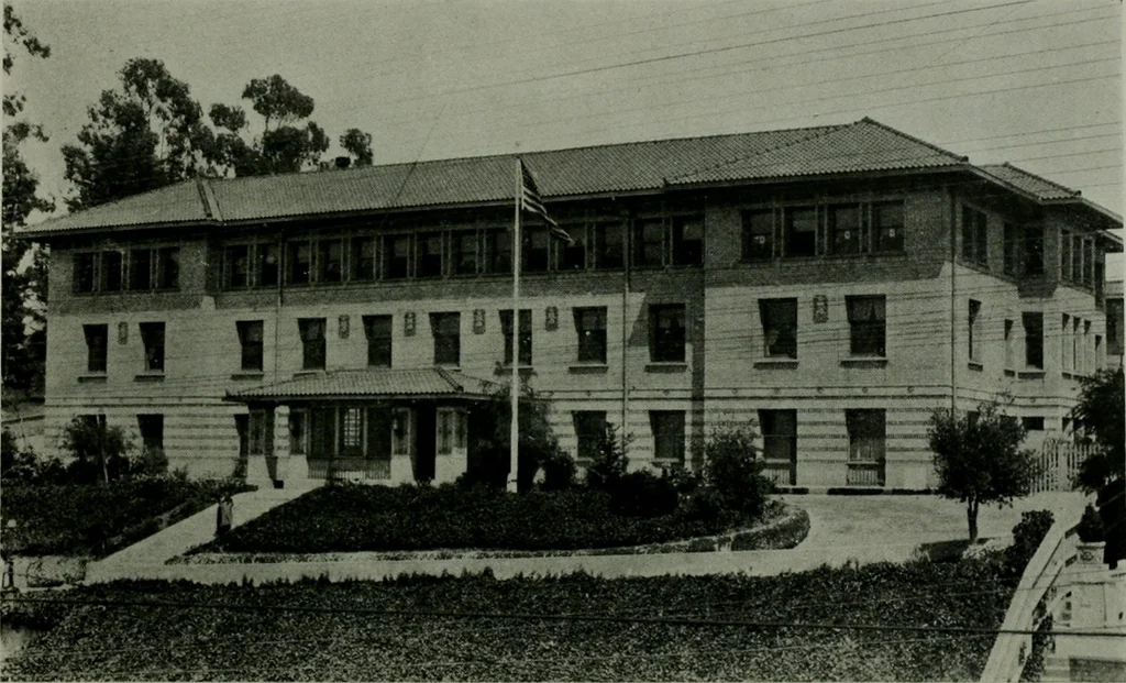 An illustration from The Architect & engineer of California and the Pacific Coast, 1905, leaf 697