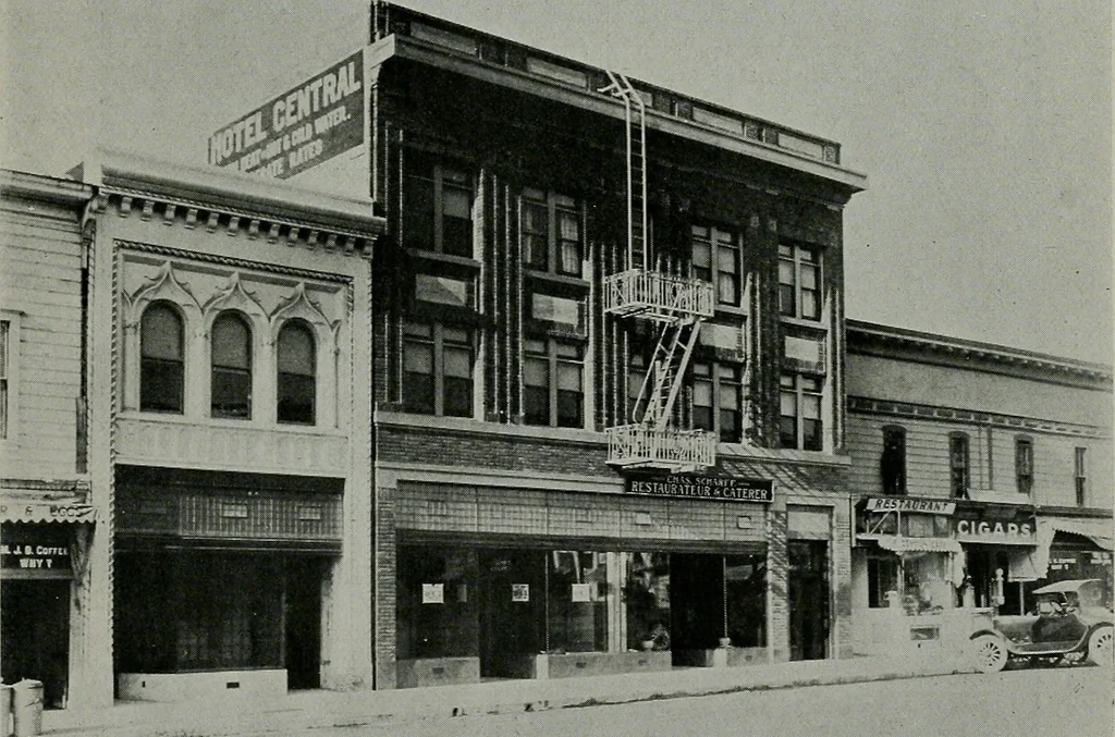 An illustration from The Architect & engineer of California and the Pacific Coast, 1905, leaf 216
