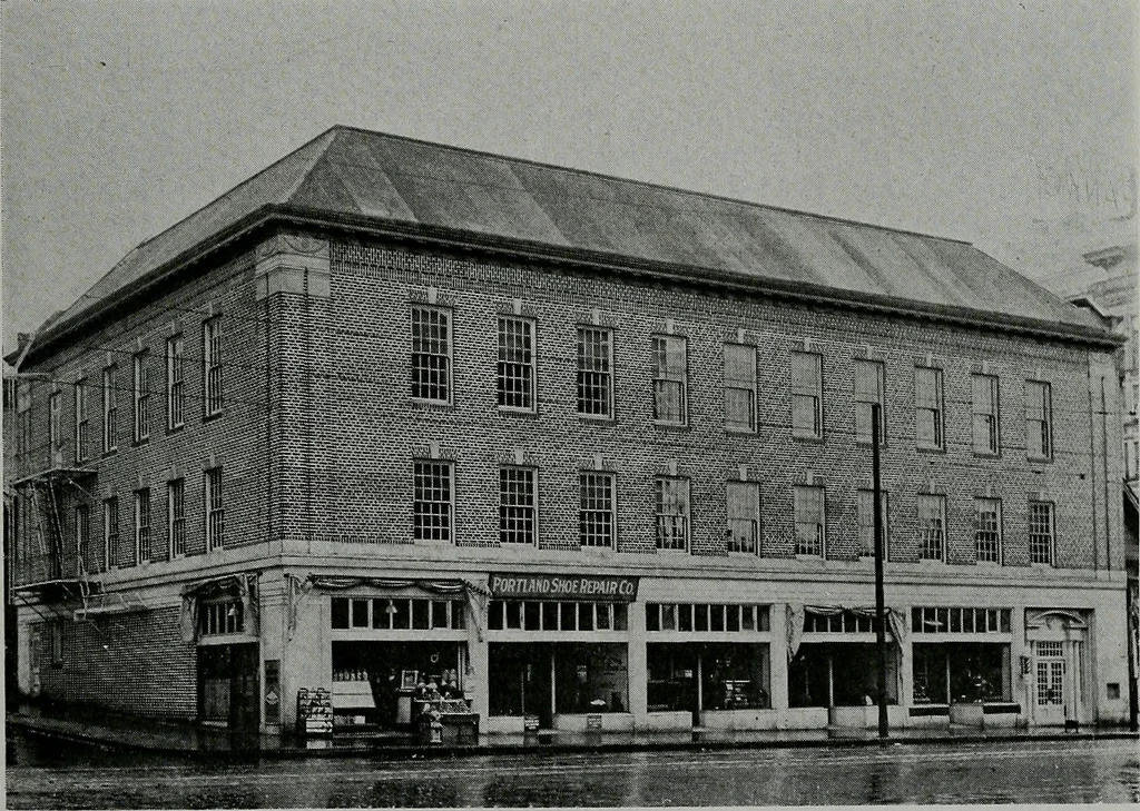 An illustration from The Architect & engineer of California and the Pacific Coast, 1905, leaf 388
