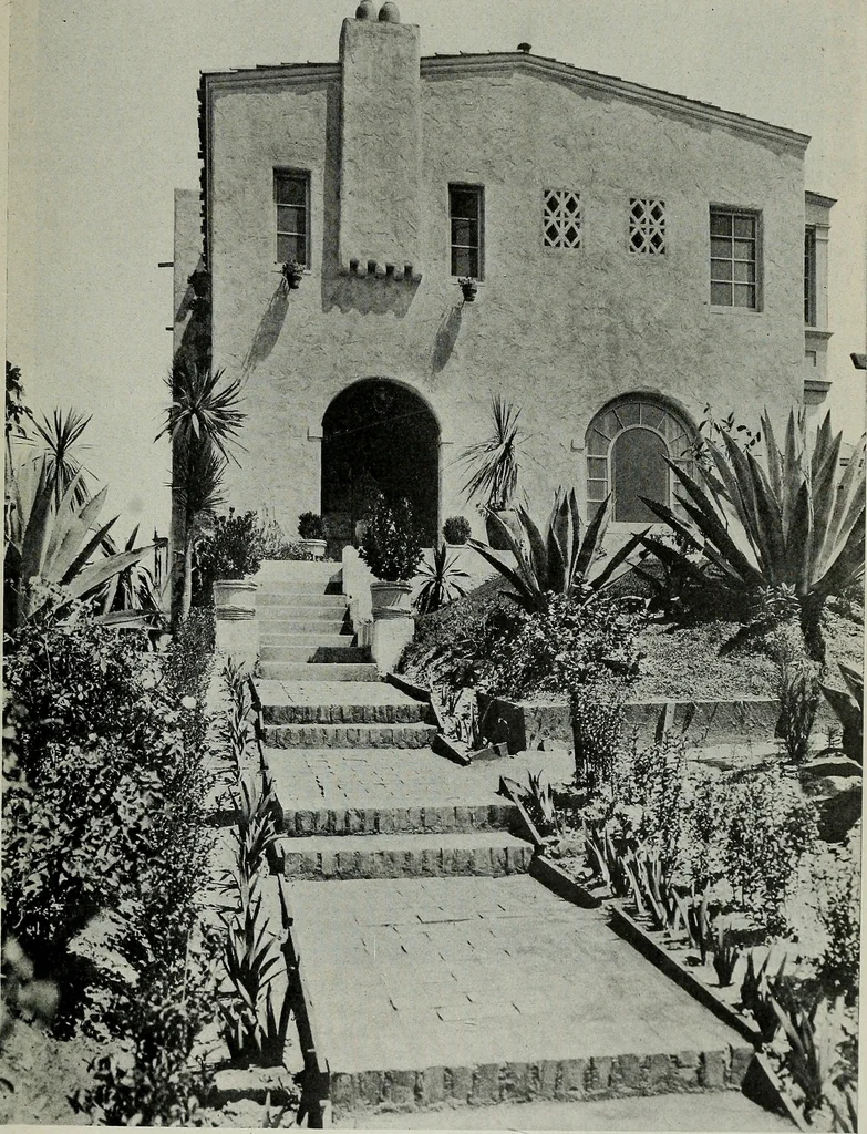 An illustration from Architect and engineer, 1905, leaf 224