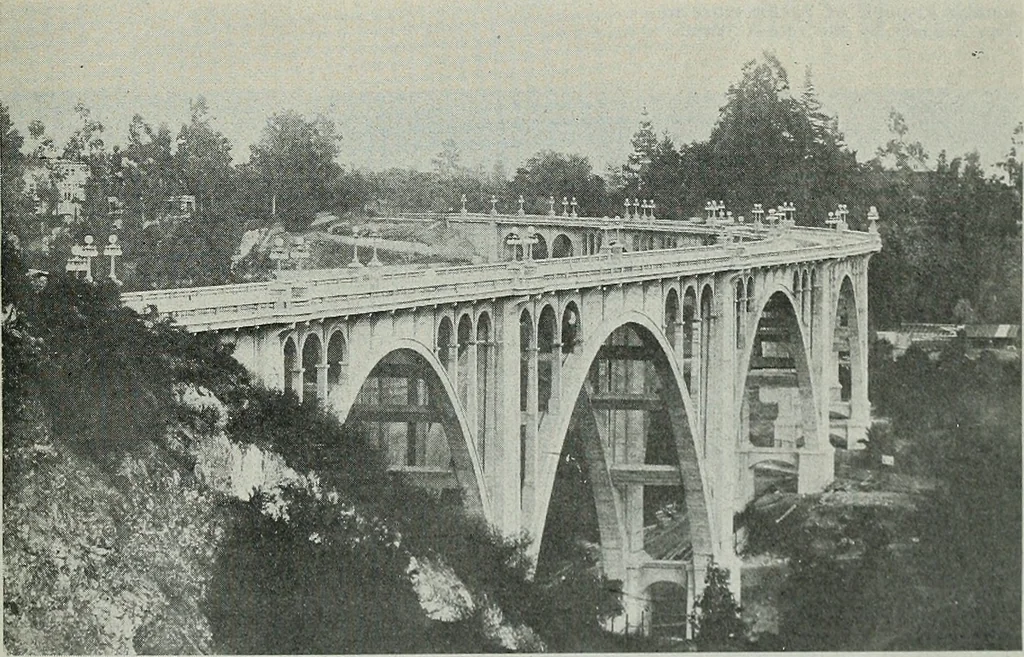 An illustration from Architect and engineer, 1905, leaf 264