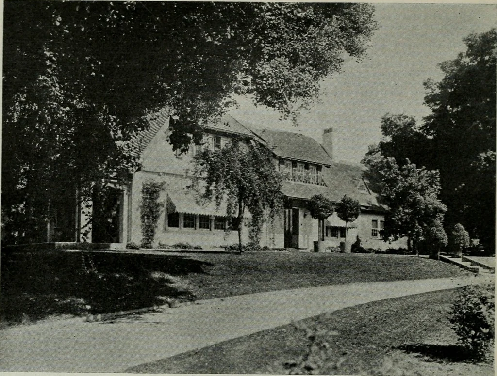 An illustration from Architect and engineer, 1905, leaf 269