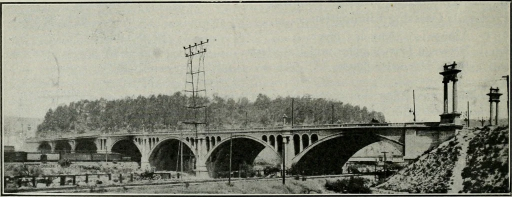 An illustration from Architect and engineer, 1905, leaf 399