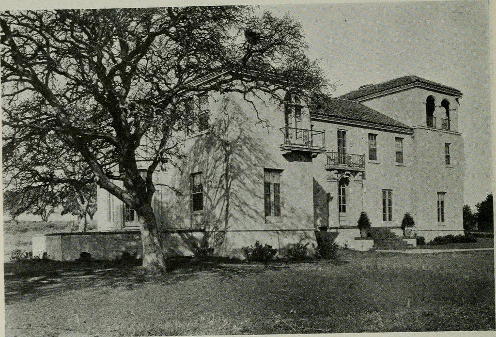 An illustration from Architect and engineer, 1905, leaf 445