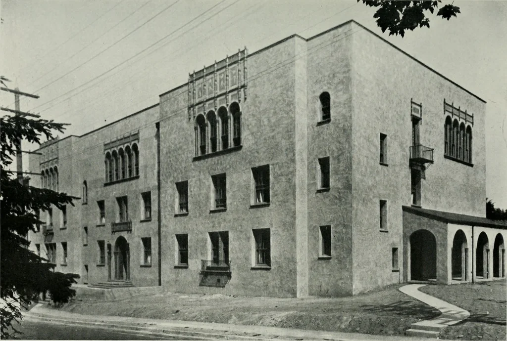 An illustration from Architect and engineer, 1905, leaf 704