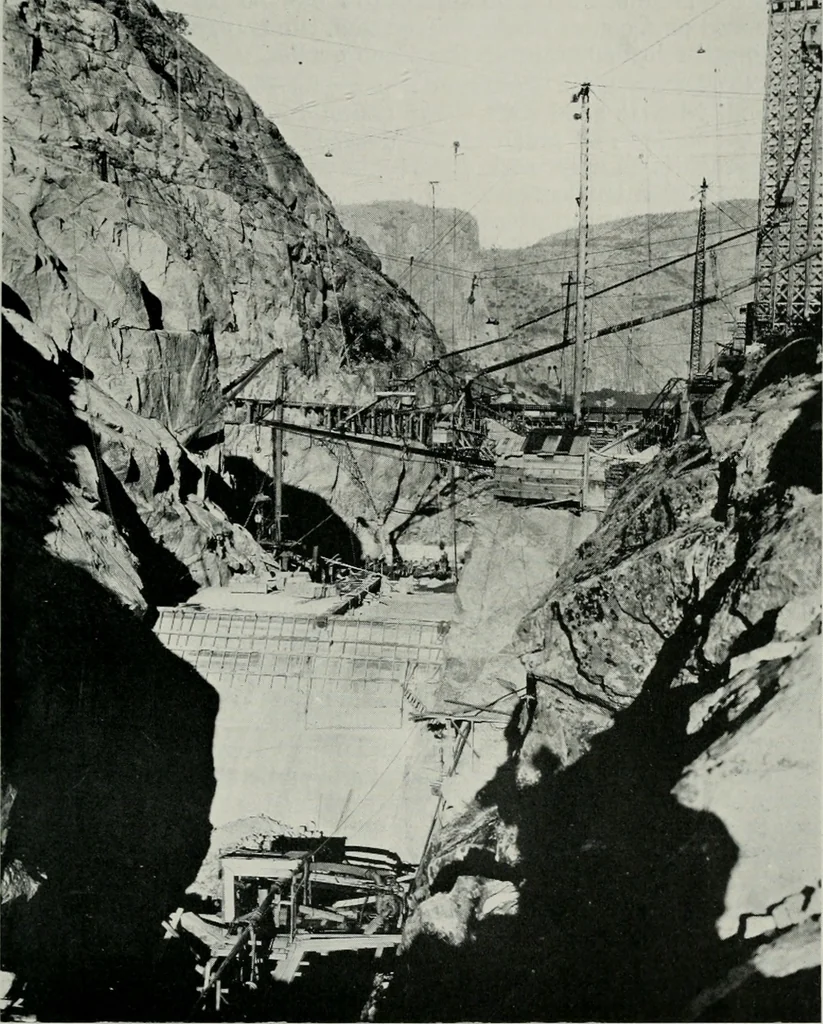 An illustration from Architect and engineer, 1905, leaf 744