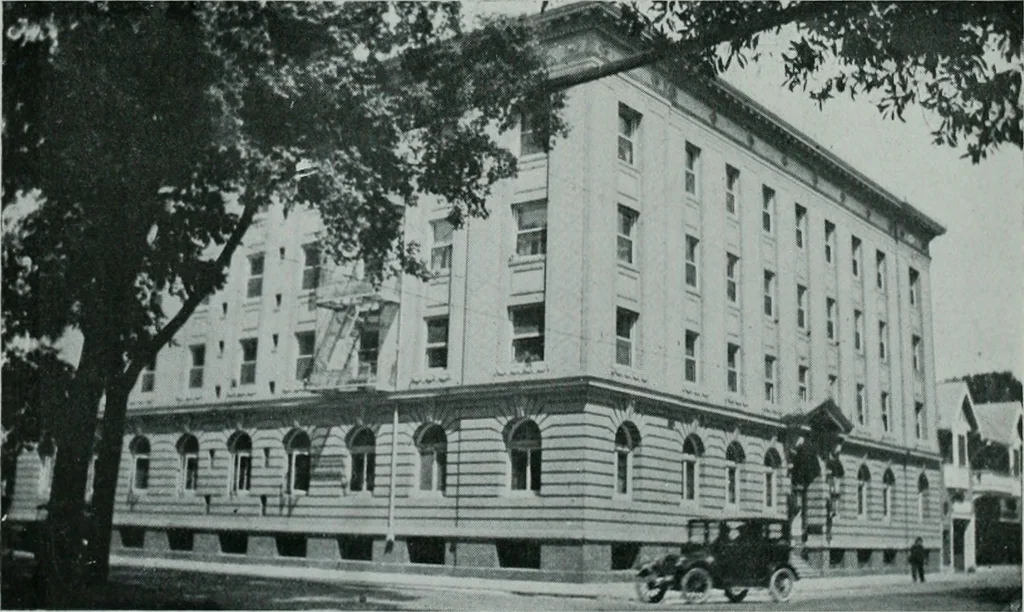 An illustration from Architect and engineer, 1905, leaf 77
