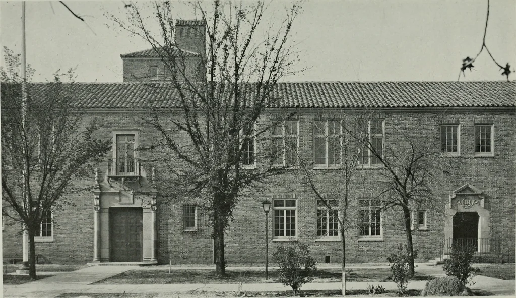 An illustration from Architect and engineer, 1905, leaf 870