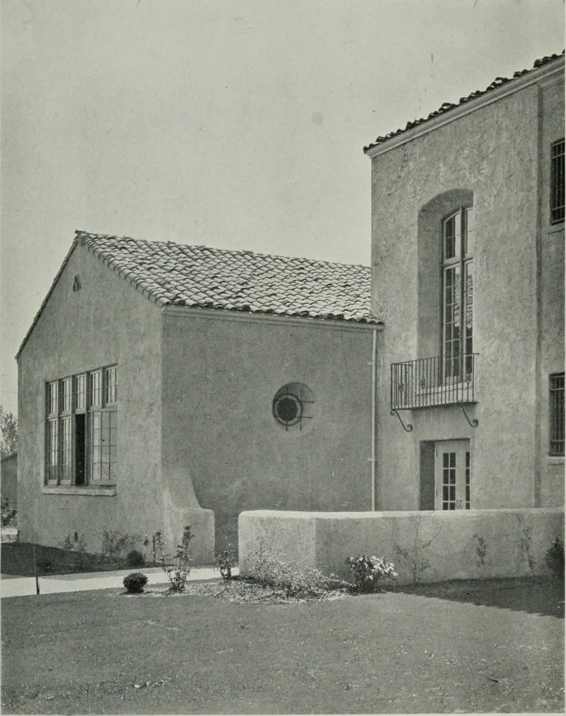 An illustration from Architect and engineer, 1905, leaf 880