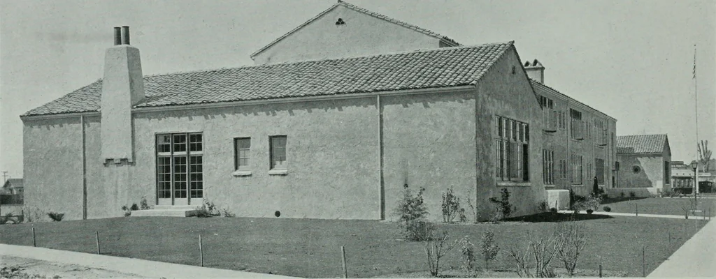 An illustration from Architect and engineer, 1905, leaf 881