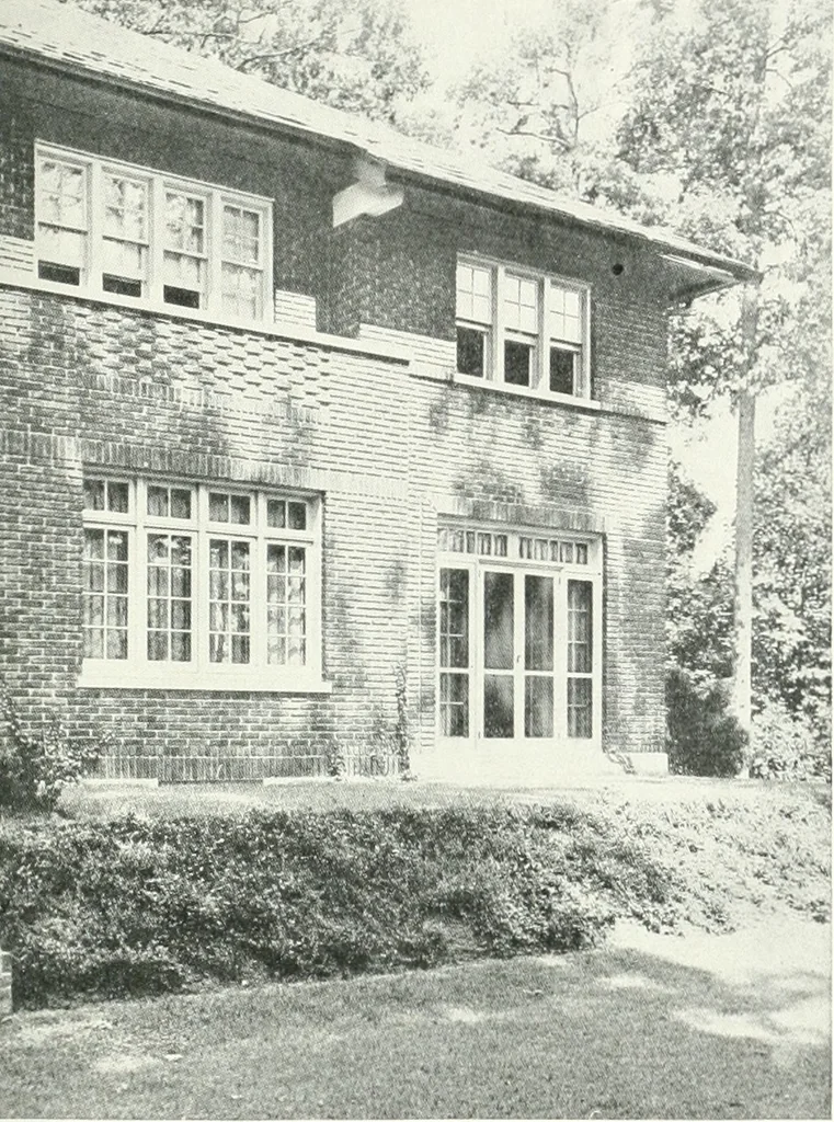 An illustration from Architect and engineer, 1905, leaf 254