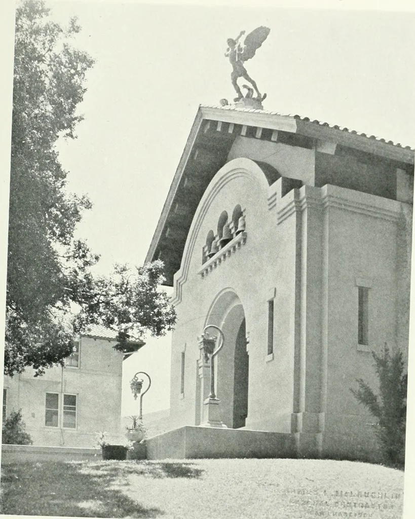 An illustration from Architect and engineer, 1905, leaf 271