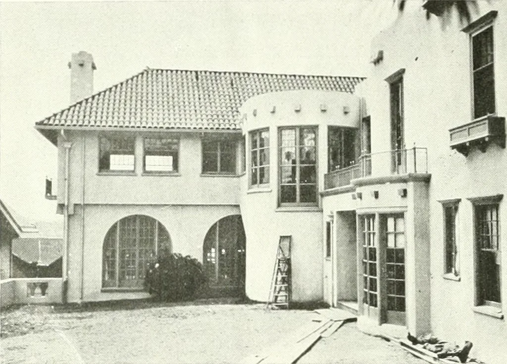 An illustration from Architect and engineer, 1905, leaf 9