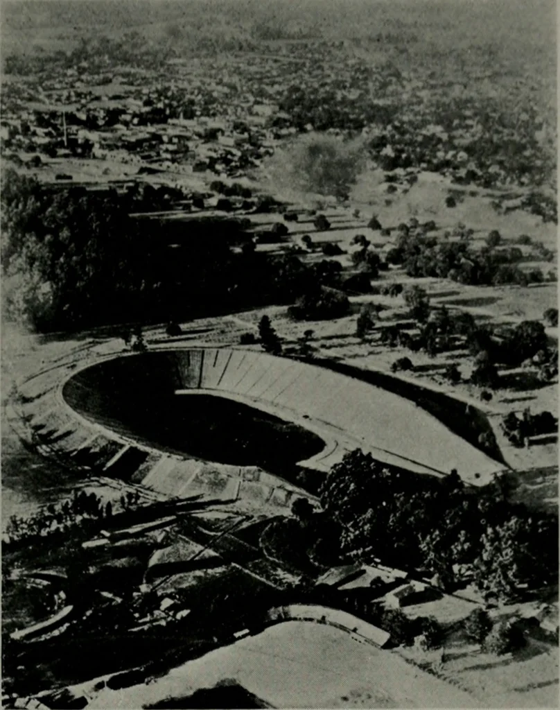 An illustration from Architect and engineer, 1905, leaf 124