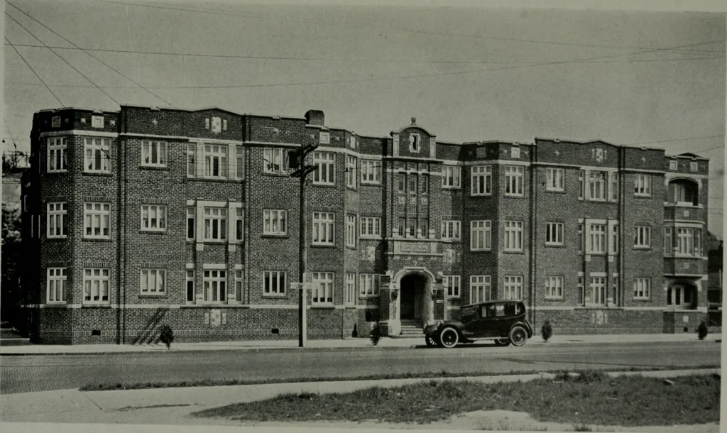 An illustration from Architect and engineer, 1905, leaf 206