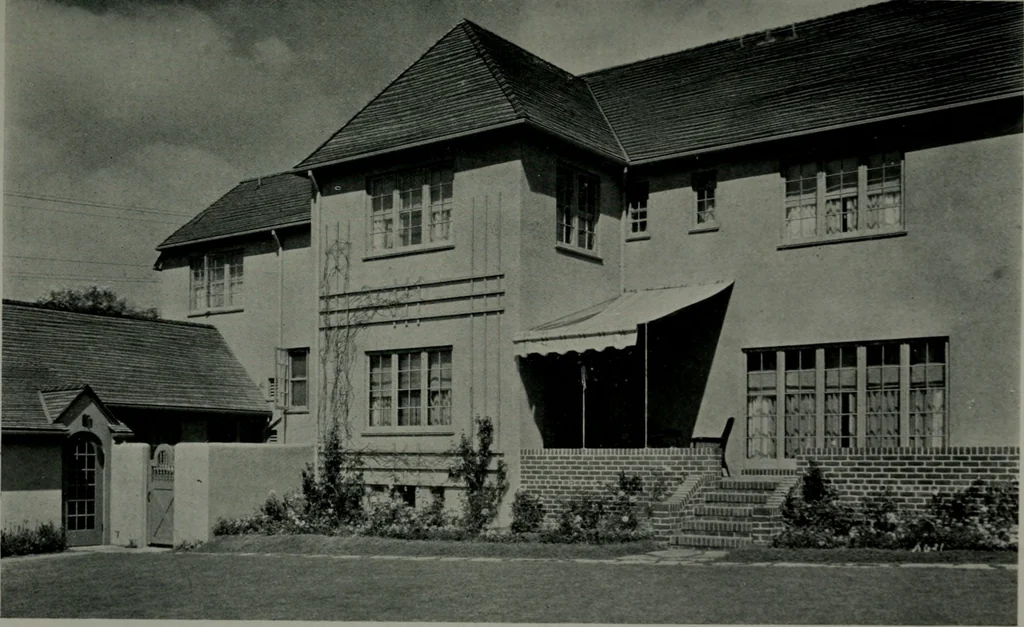 An illustration from Architect and engineer, 1905, leaf 258