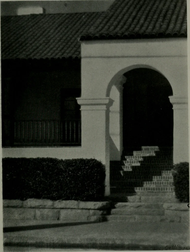 An illustration from Architect and engineer, 1905, leaf 26