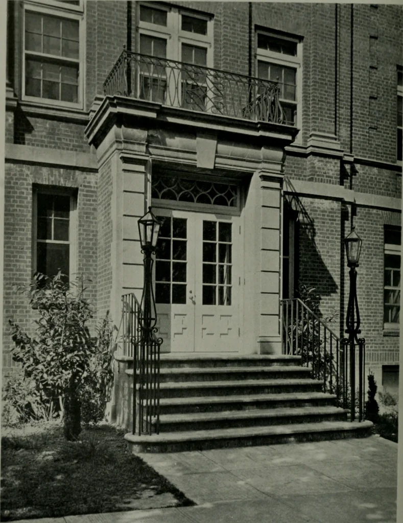 An illustration from Architect and engineer, 1905, leaf 319