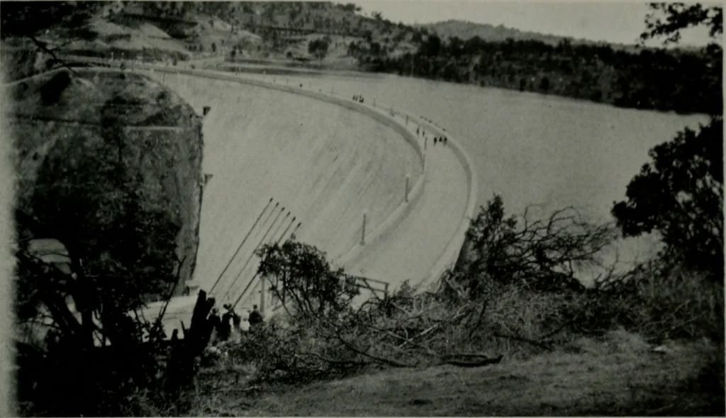 An illustration from Architect and engineer, 1905, leaf 384