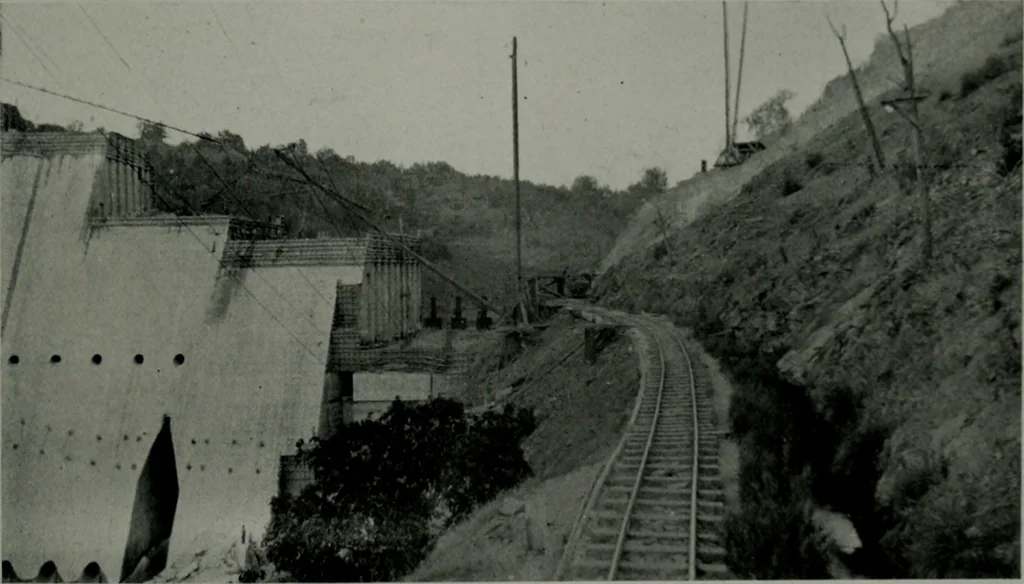An illustration from Architect and engineer, 1905, leaf 384