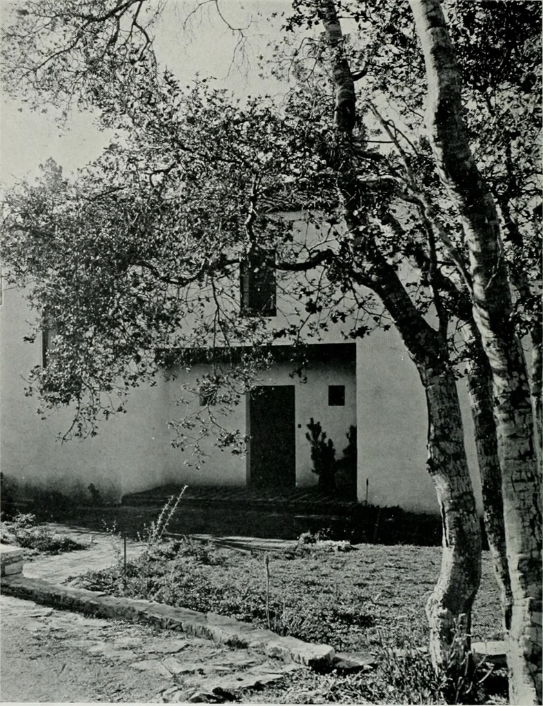 An illustration from Architect and engineer, 1905, leaf 139