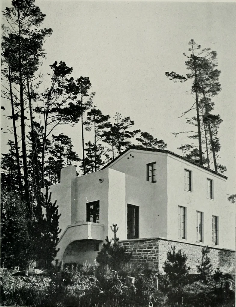 An illustration from Architect and engineer, 1905, leaf 140