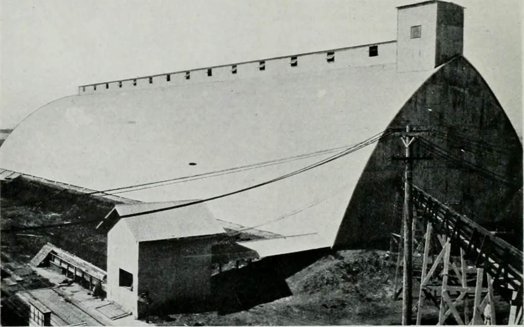 An illustration from Architect and engineer, 1905, leaf 247