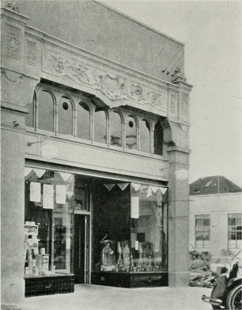 An illustration from Architect and engineer, 1905, leaf 260