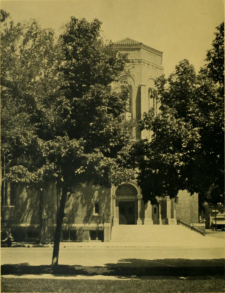 An illustration from Architect and engineer, 1905, leaf 431