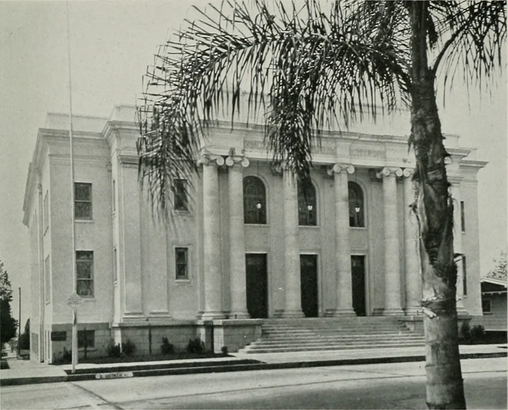 An illustration from Architect and engineer, 1905, leaf 452