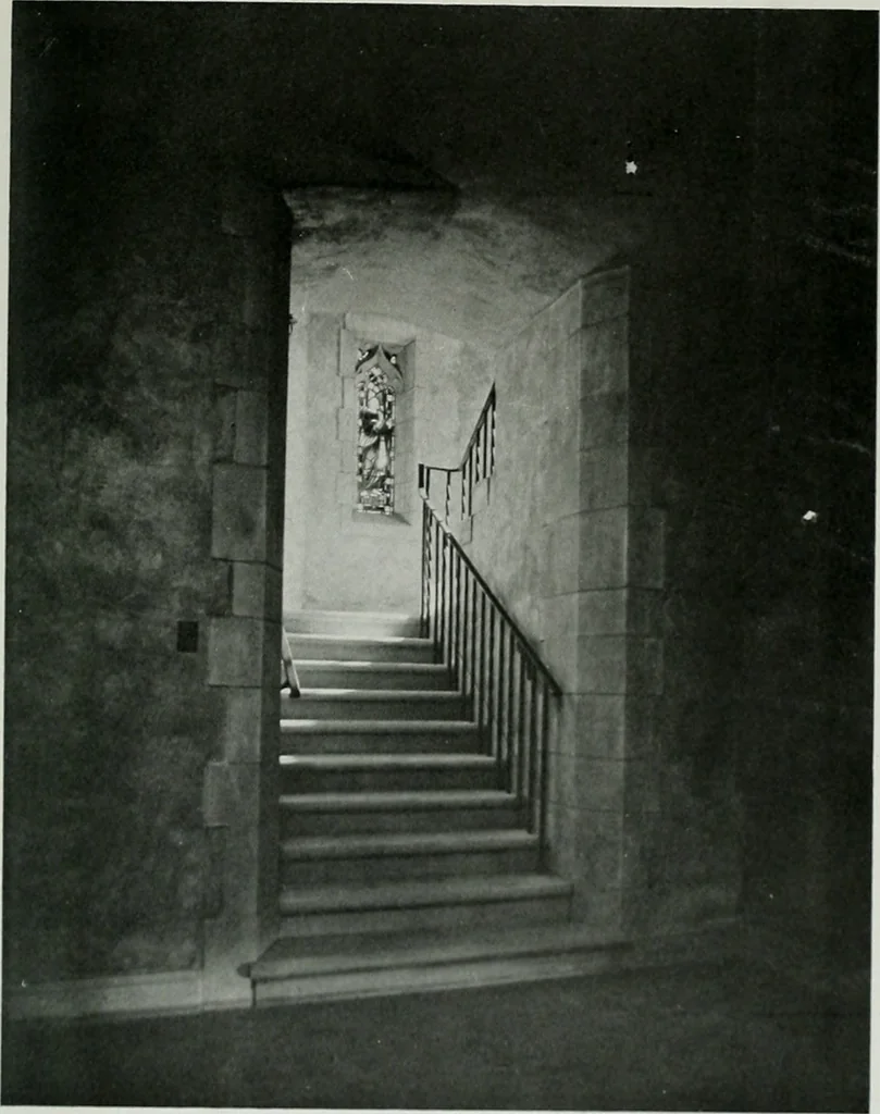 An illustration from Architect and engineer, 1905, leaf 478