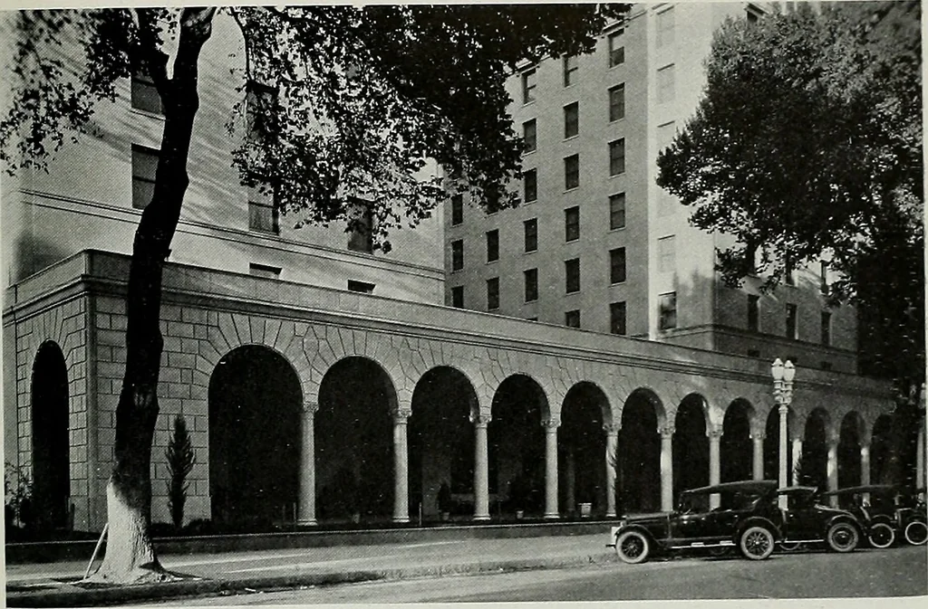 An illustration from Architect and engineer, 1905, leaf 48
