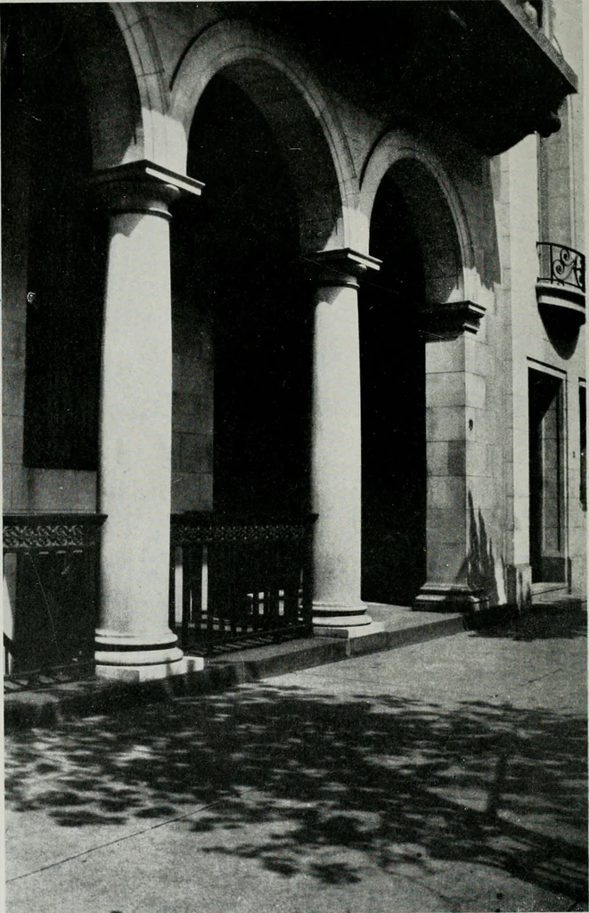 An illustration from Architect and engineer, 1905, leaf 125