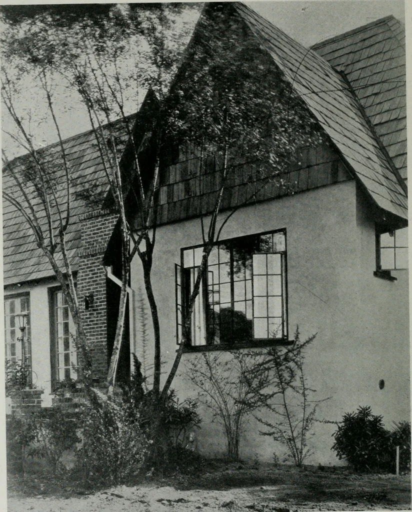 An illustration from Architect and engineer, 1905, leaf 133