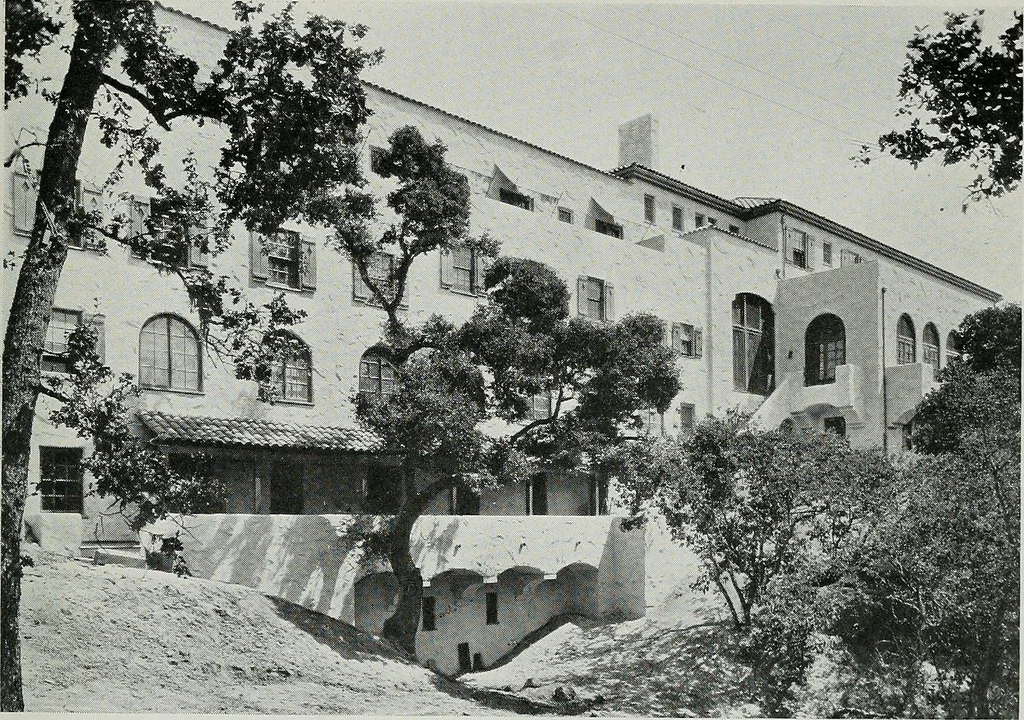 An illustration from Architect and engineer, 1905, leaf 188
