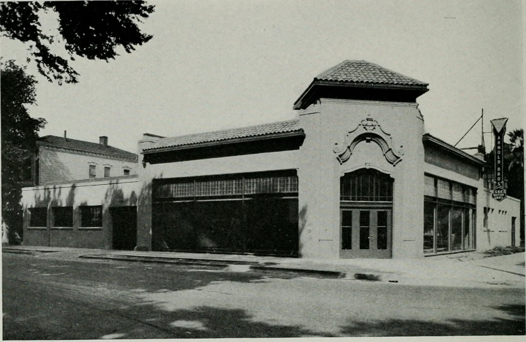 An illustration from Architect and engineer, 1905, leaf 257
