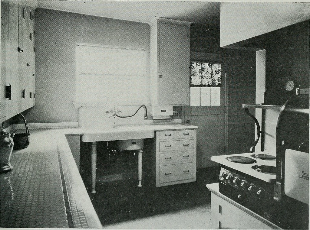 An illustration from Architect and engineer, 1905, leaf 272