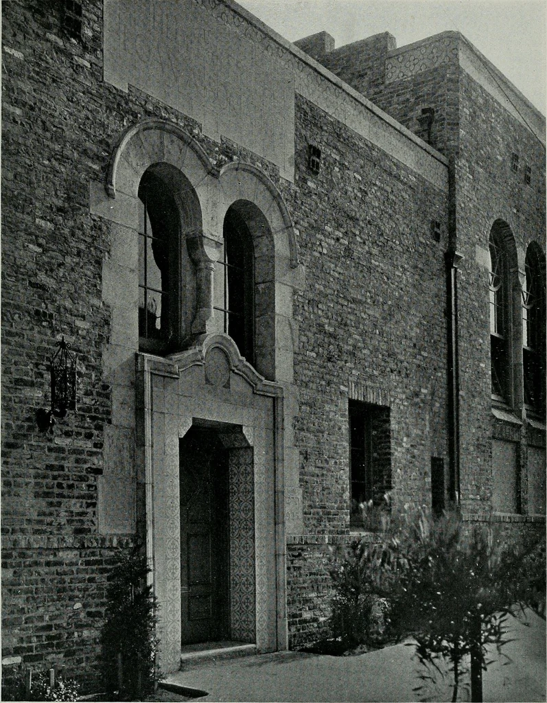 An illustration from Architect and engineer, 1905, leaf 346