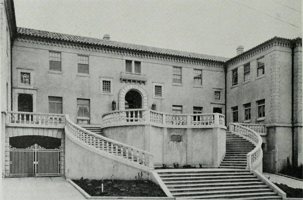 An illustration from Architect and engineer, 1905, leaf 35