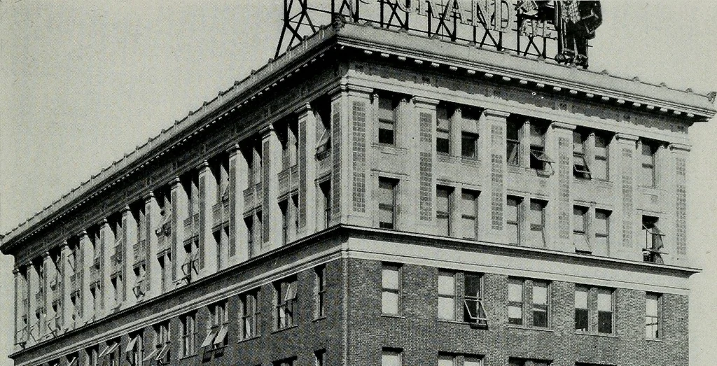An illustration from Architect and engineer, 1905, leaf 358