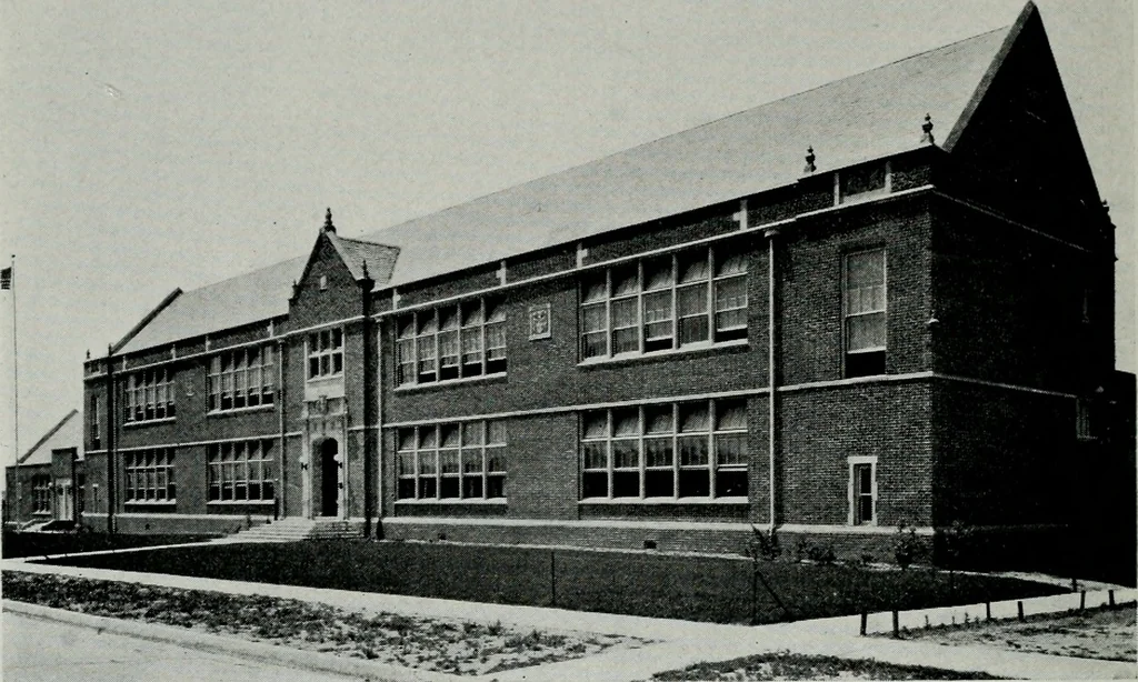 An illustration from Architect and engineer, 1905, leaf 359