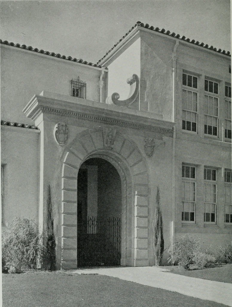 An illustration from Architect and engineer, 1905, leaf 55